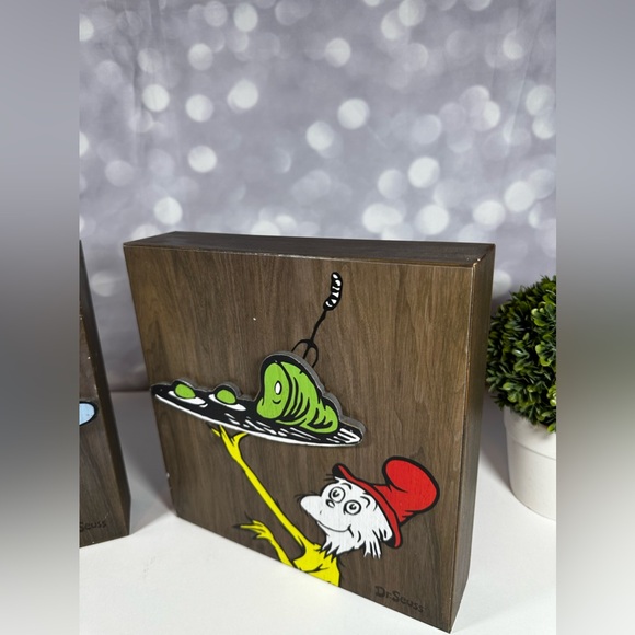 Dr. Seuss Designs Cat In The Hat “ Wood Plaque Green Eggs And Ham And Horton - Picture 3 of 6
